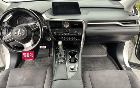 Lexus RX IV рестайлинг, 2017 год, 3 100 000 рублей, 8 фотография