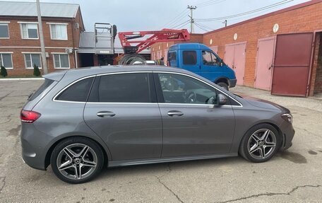 Mercedes-Benz B-Класс, 2020 год, 2 200 000 рублей, 3 фотография