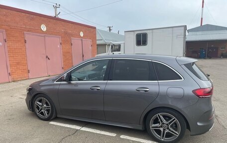 Mercedes-Benz B-Класс, 2020 год, 2 200 000 рублей, 4 фотография