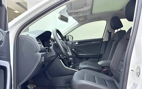 Volkswagen T-Roc I, 2023 год, 2 206 000 рублей, 8 фотография