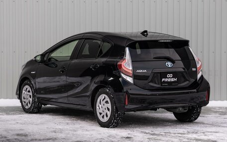 Toyota Aqua I, 2018 год, 1 290 000 рублей, 2 фотография