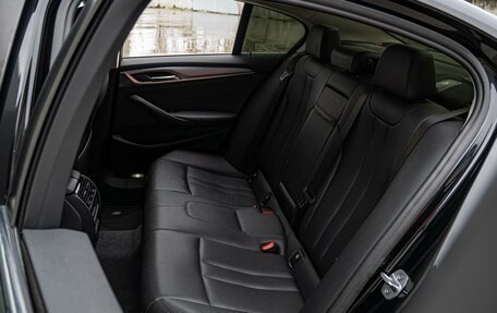 BMW 5 серия, 2018 год, 2 670 000 рублей, 9 фотография