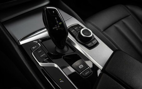 BMW 5 серия, 2018 год, 2 670 000 рублей, 14 фотография