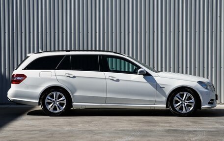 Mercedes-Benz E-Класс, 2012 год, 1 500 000 рублей, 5 фотография