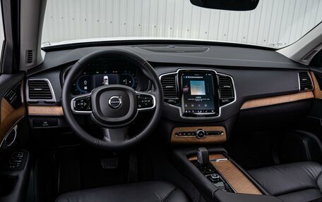 Volvo XC90 II рестайлинг, 2023 год, 8 150 000 рублей, 6 фотография