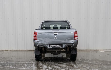 Mitsubishi L200 IV рестайлинг, 2017 год, 1 560 000 рублей, 4 фотография