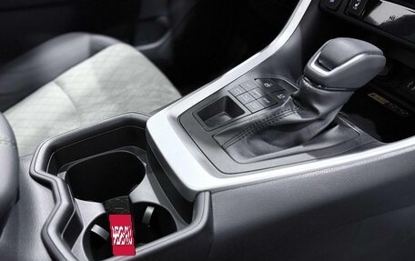 Toyota RAV4, 2025 год, 4 400 000 рублей, 16 фотография