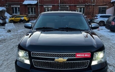 Chevrolet Tahoe III, 2012 год, 2 350 000 рублей, 2 фотография