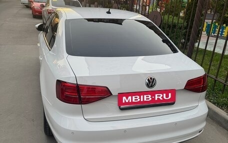 Volkswagen Jetta VI, 2016 год, 1 500 000 рублей, 17 фотография