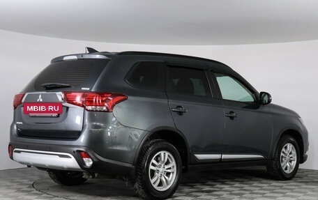 Mitsubishi Outlander III рестайлинг 3, 2021 год, 2 699 000 рублей, 4 фотография