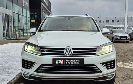 Volkswagen Touareg III, 2016 год, 3 690 000 рублей, 10 фотография