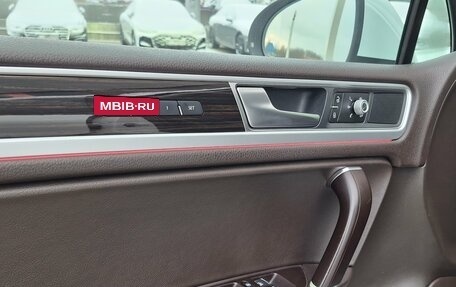 Volkswagen Touareg III, 2016 год, 3 690 000 рублей, 23 фотография