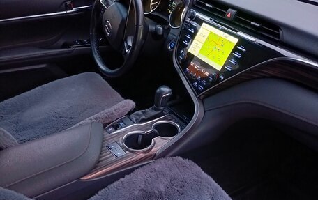 Toyota Camry, 2018 год, 2 790 000 рублей, 9 фотография