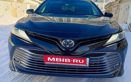 Toyota Camry, 2018 год, 2 790 000 рублей, 4 фотография