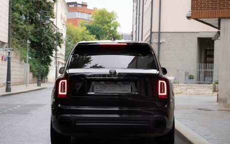 Rolls-Royce Cullinan, 2022 год, 35 000 000 рублей, 3 фотография