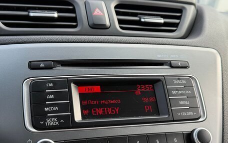 KIA Rio III рестайлинг, 2013 год, 937 000 рублей, 22 фотография