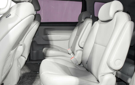 KIA Carnival III, 2019 год, 2 600 000 рублей, 12 фотография