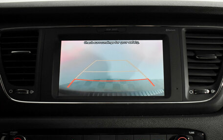 KIA Carnival III, 2019 год, 2 600 000 рублей, 21 фотография