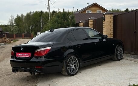 BMW 5 серия, 2007 год, 1 275 000 рублей, 2 фотография