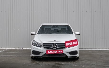 Mercedes-Benz E-Класс, 2013 год, 2 625 000 рублей, 3 фотография