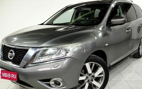 Nissan Pathfinder, 2014 год, 1 550 000 рублей, 1 фотография