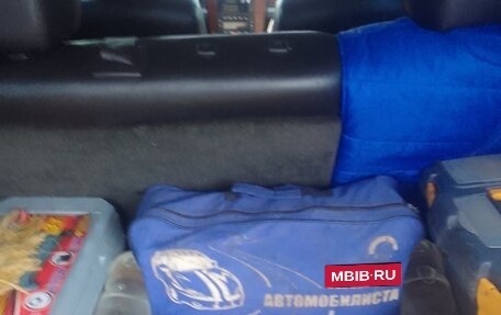 Cadillac SRX II рестайлинг, 2004 год, 650 000 рублей, 1 фотография