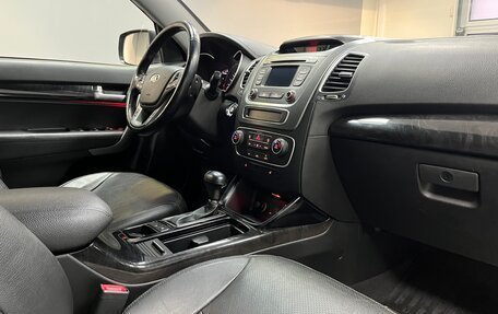 KIA Sorento II рестайлинг, 2015 год, 1 950 000 рублей, 15 фотография