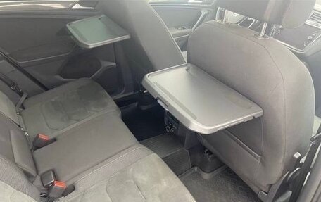 Volkswagen Tiguan II, 2019 год, 2 470 000 рублей, 12 фотография