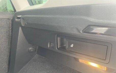 Volkswagen Tiguan II, 2019 год, 2 470 000 рублей, 24 фотография