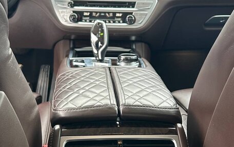 BMW 7 серия, 2019 год, 4 650 000 рублей, 12 фотография