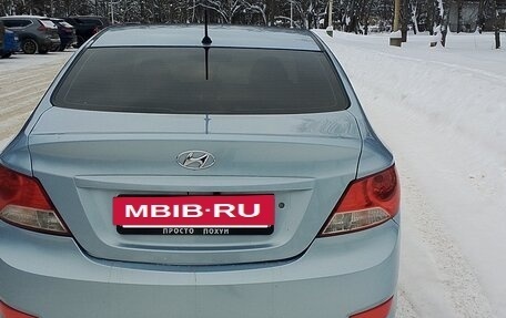 Hyundai Solaris II рестайлинг, 2012 год, 750 000 рублей, 2 фотография