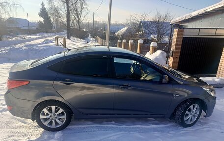 Hyundai Solaris II рестайлинг, 2016 год, 1 250 000 рублей, 3 фотография