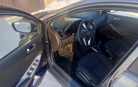 Hyundai Solaris II рестайлинг, 2016 год, 1 250 000 рублей, 6 фотография