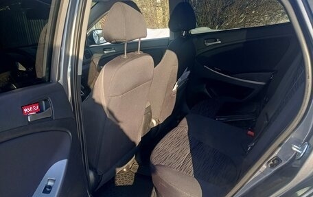 Hyundai Solaris II рестайлинг, 2016 год, 1 250 000 рублей, 5 фотография