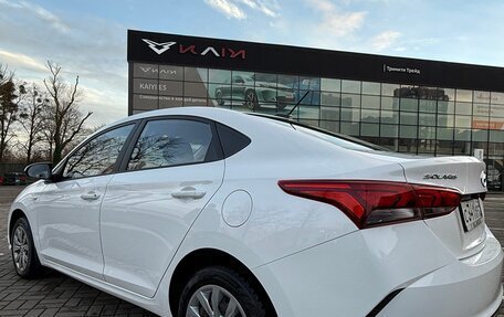 Hyundai Solaris II рестайлинг, 2021 год, 1 600 000 рублей, 10 фотография