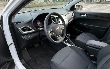 Hyundai Solaris II рестайлинг, 2021 год, 1 600 000 рублей, 15 фотография