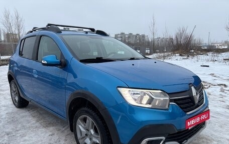 Renault Sandero II рестайлинг, 2022 год, 1 445 000 рублей, 2 фотография