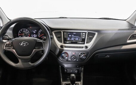 Hyundai Solaris II рестайлинг, 2021 год, 1 400 000 рублей, 6 фотография