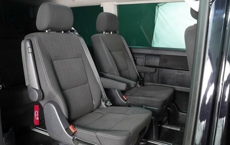 Volkswagen Multivan T6 рестайлинг, 2018 год, 3 499 000 рублей, 7 фотография