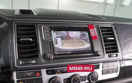 Volkswagen Multivan T6 рестайлинг, 2018 год, 3 499 000 рублей, 13 фотография