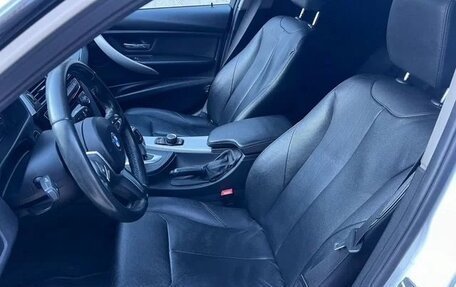 BMW 3 серия, 2016 год, 2 480 000 рублей, 25 фотография