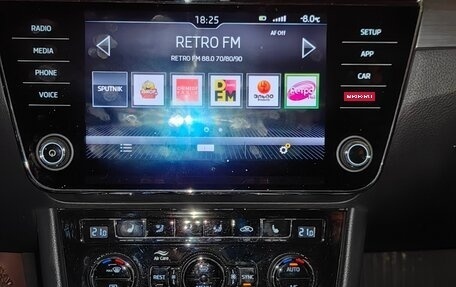 Skoda Superb III рестайлинг, 2018 год, 1 850 000 рублей, 16 фотография