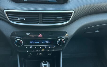 Hyundai Tucson III, 2018 год, 2 350 000 рублей, 12 фотография