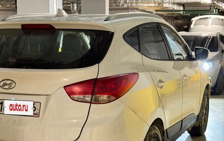 Hyundai ix35 I рестайлинг, 2013 год, 1 000 000 рублей, 5 фотография