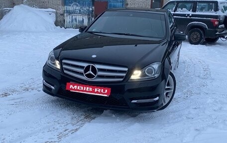 Mercedes-Benz C-Класс, 2011 год, 1 460 000 рублей, 13 фотография
