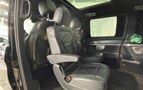 Mercedes-Benz V-Класс, 2021 год, 8 900 000 рублей, 29 фотография
