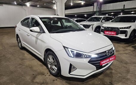 Hyundai Elantra VI рестайлинг, 2019 год, 1 580 000 рублей, 2 фотография