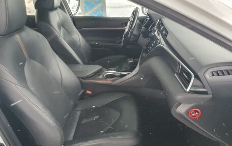 Toyota Camry, 2019 год, 1 820 000 рублей, 11 фотография