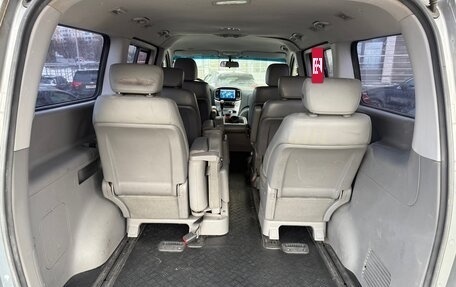 Hyundai Grand Starex Grand Starex I рестайлинг 2, 2016 год, 2 100 000 рублей, 4 фотография