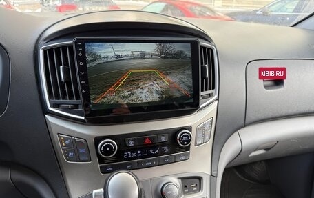 Hyundai Grand Starex Grand Starex I рестайлинг 2, 2016 год, 2 100 000 рублей, 6 фотография